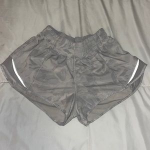 lululemon hotty hot shorts